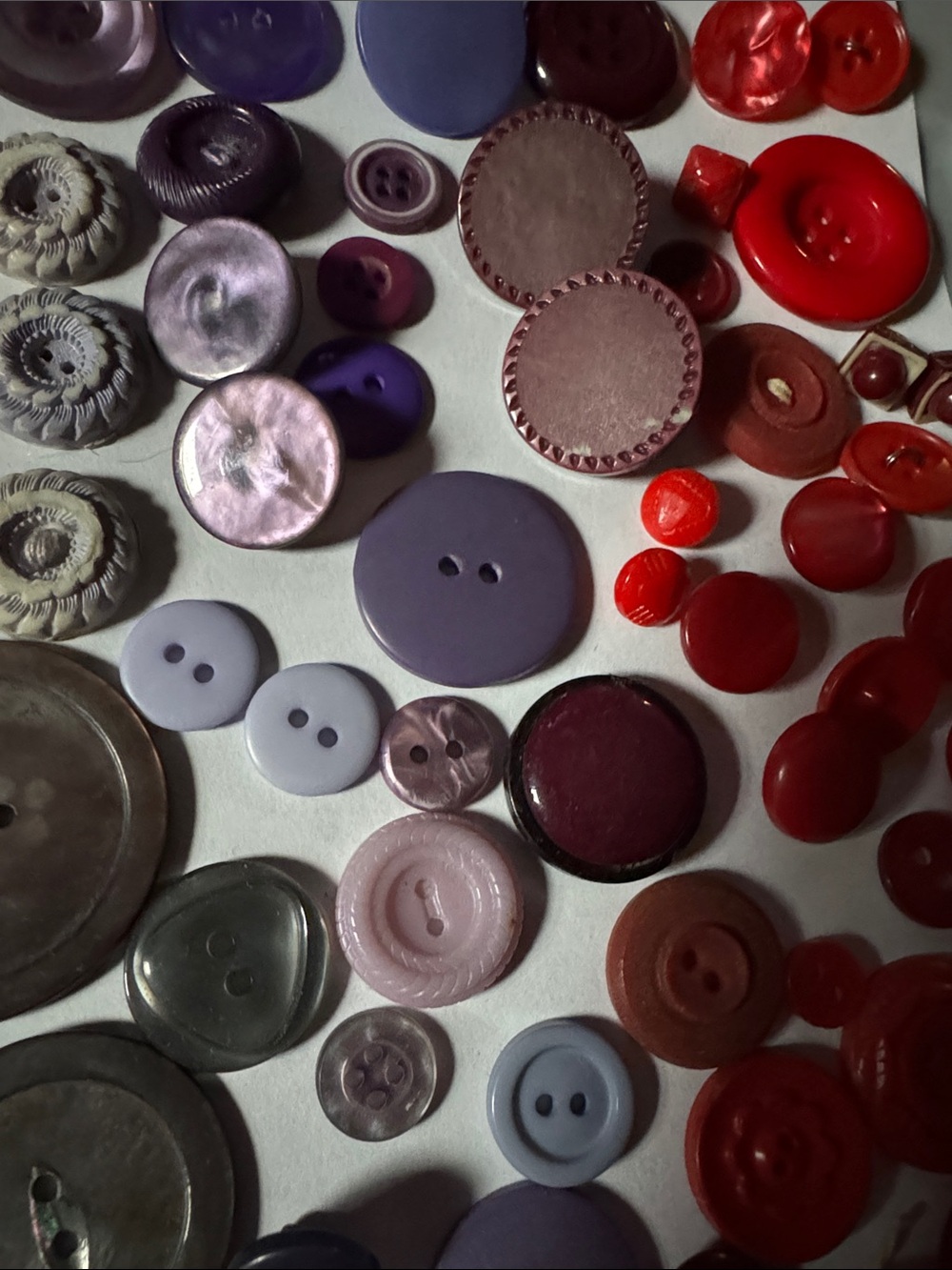 Button Lot- Pink, Purple, & Reds - Picture 12 of 15